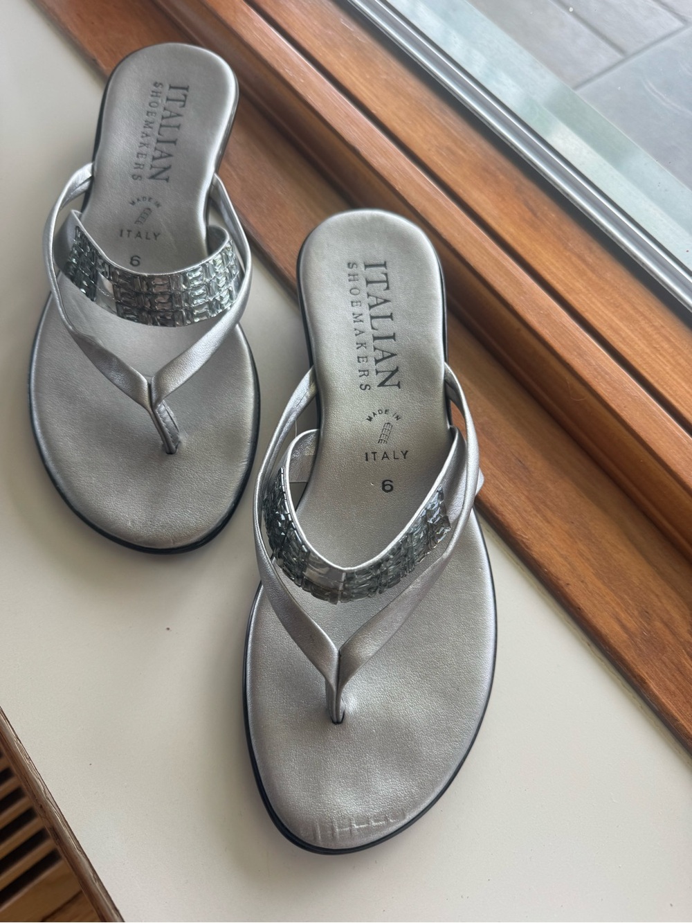Italian Shoemakers Metallic Silver Toe-Post Sandals